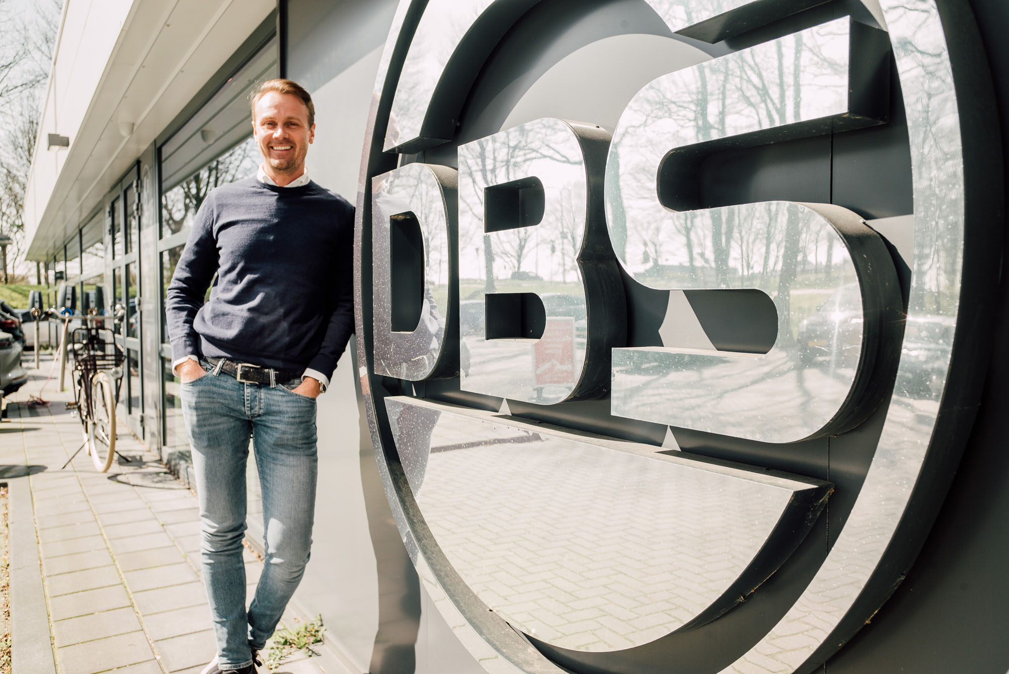 DBS-TMG-139